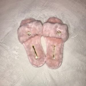 Michael Kors Faux Fur slides